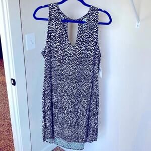 NWT Old Navy V neck Patterned Dress